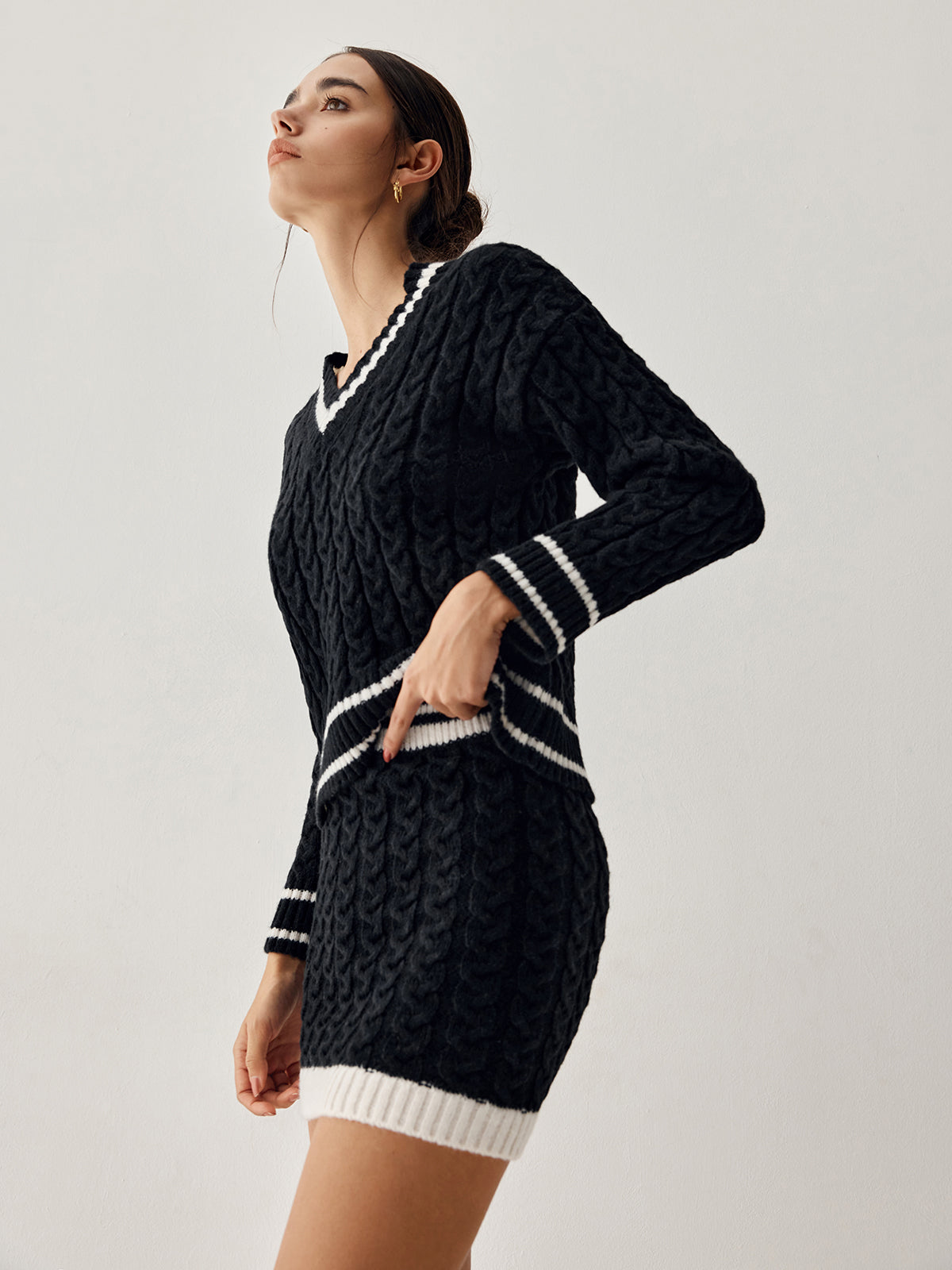 Contrast Trim Cable Knit Sweater With Matching Skirt