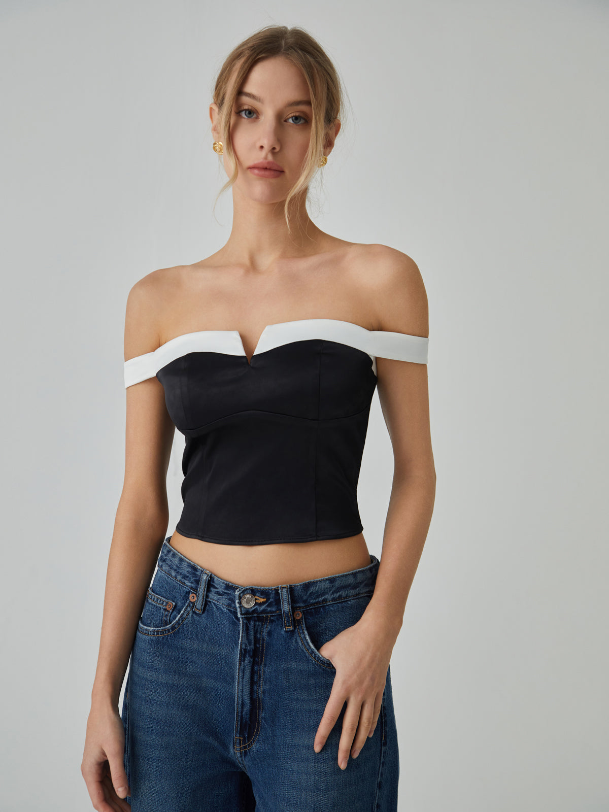 Contrast Trim Off-Shoulder Blouse