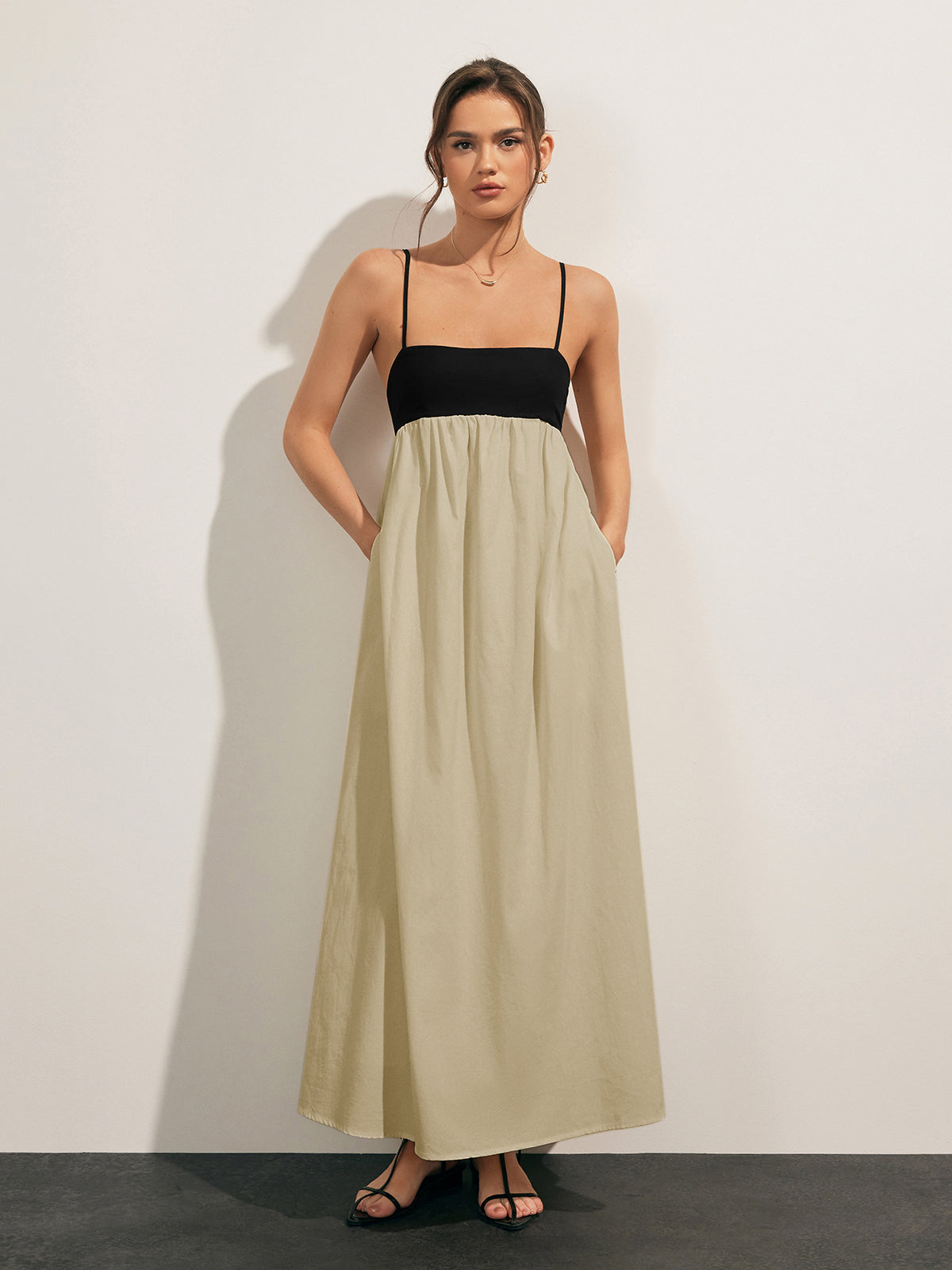 Open Back Contrast Pocket Long Dress