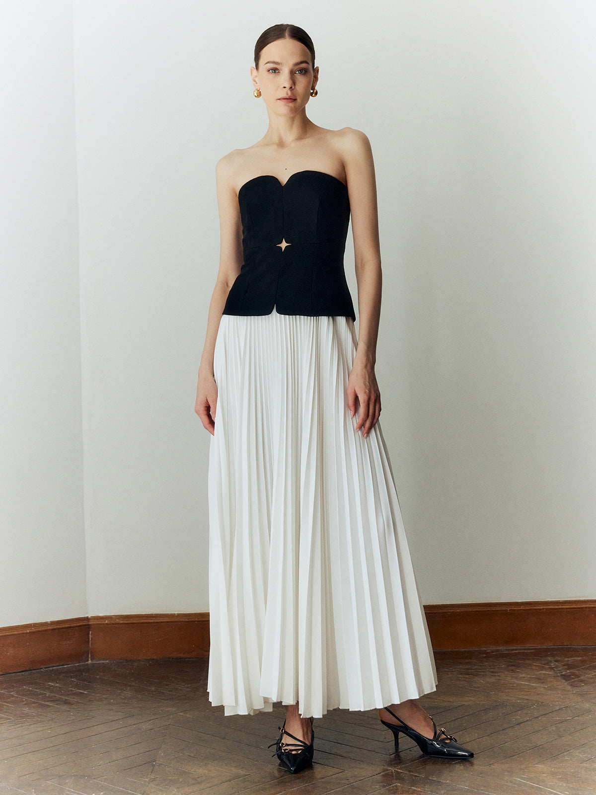 Off Shoulder Pleated Long Dress