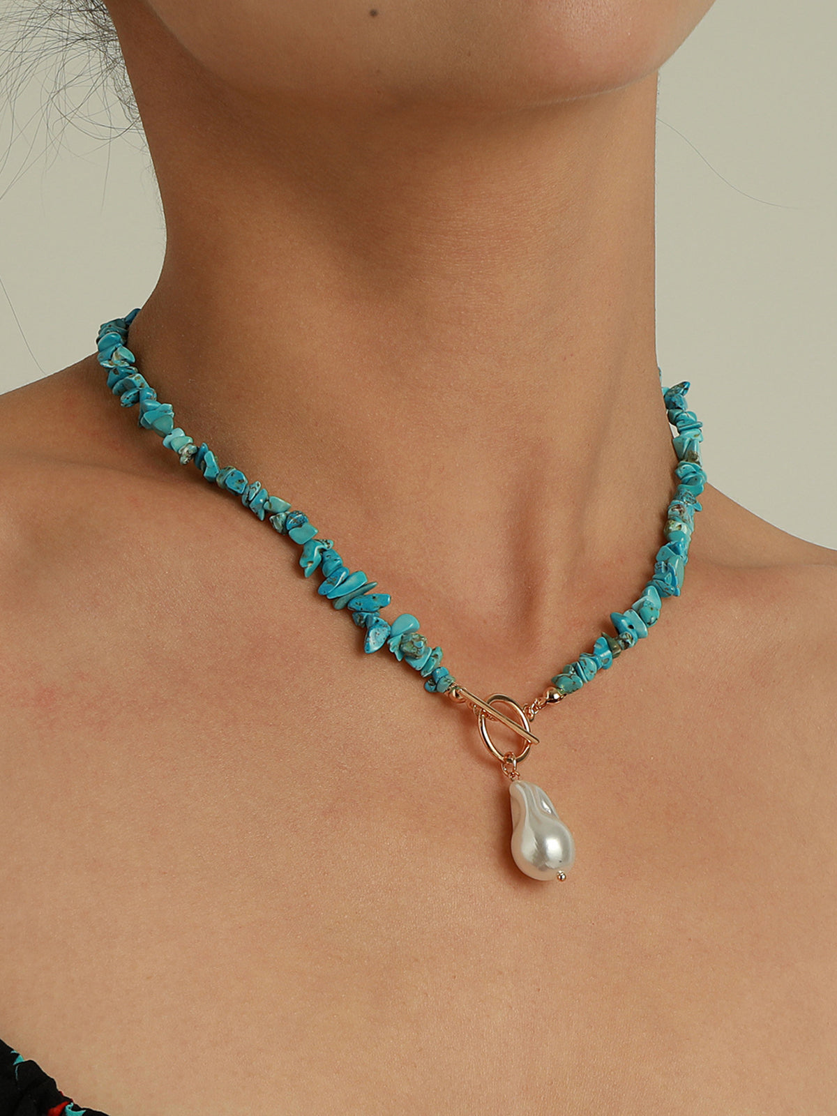 Irregular Pearl Green Turquoise Necklace