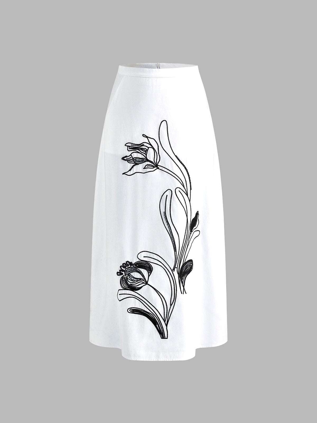 High-Waist Embroidery Pockets Midi Skirt