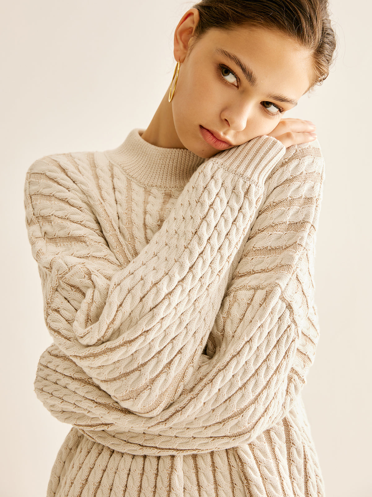 Minimalist Plain Cable Sweater