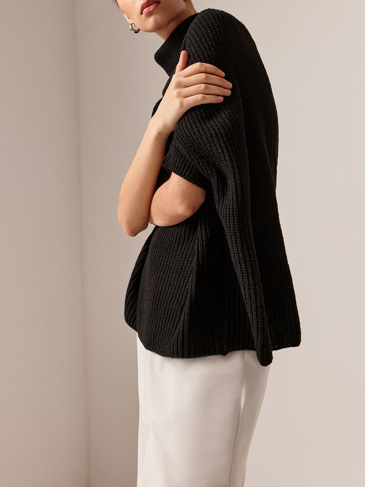 Turtleneck Half-Sleeve Sweater Without Belt