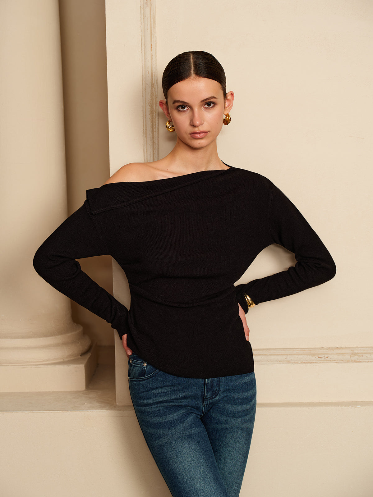 Asymmetrical Pleated Stretch Blouse