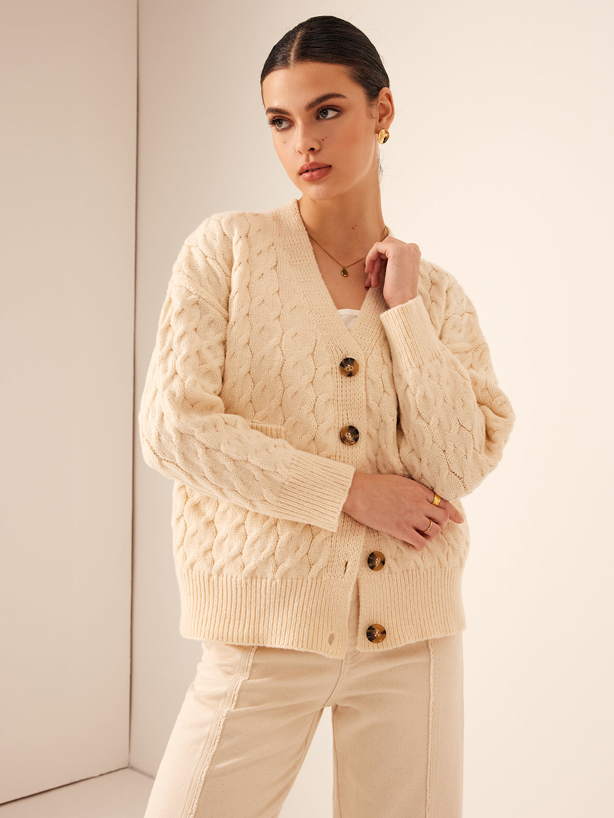 Elegant V-Neck Ribbed Cable Cardigan