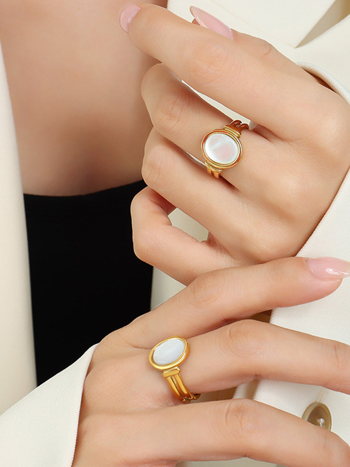 Elegant White Sea Shells Ring