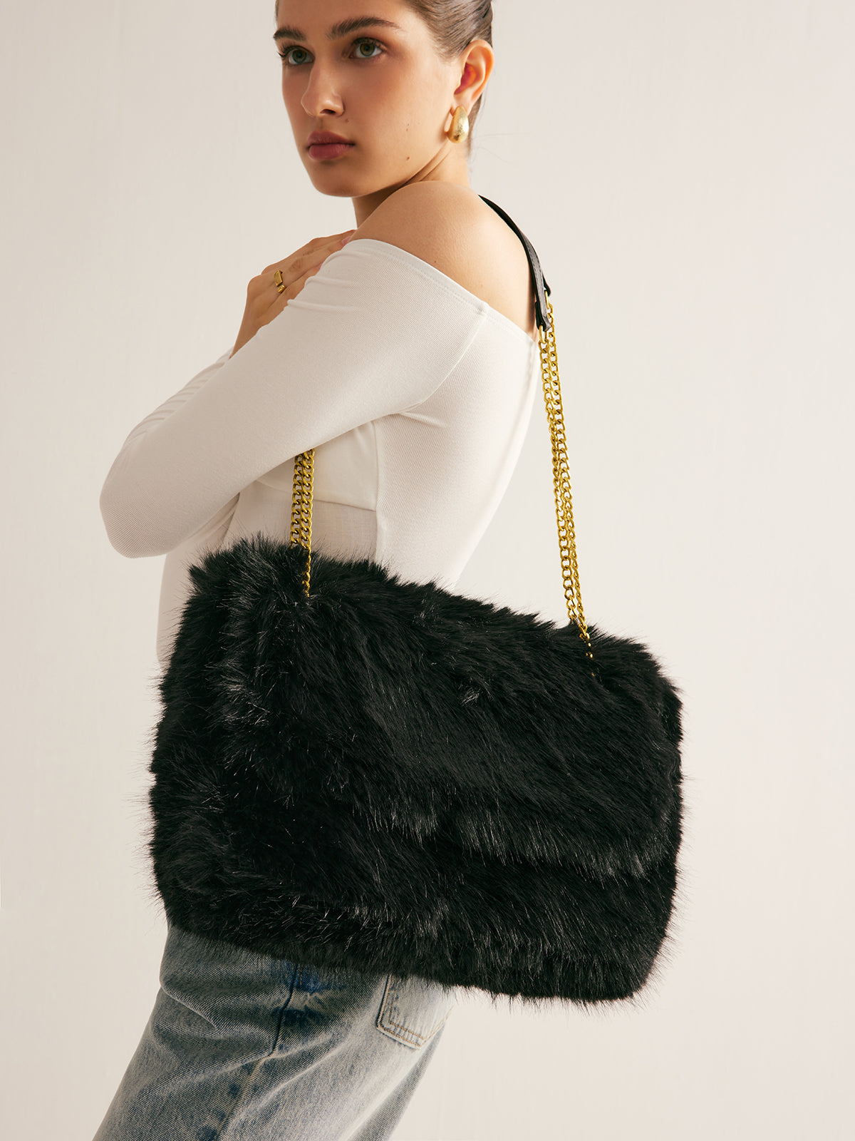 Large Capacity Fuzzy Flap Bag