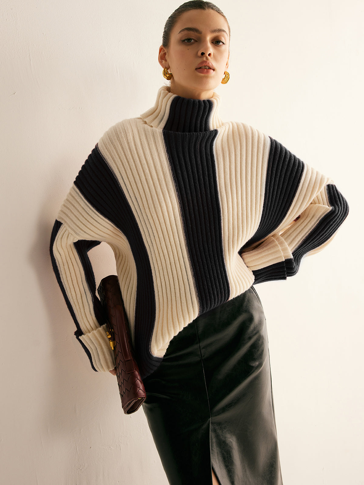 Ribbed Color Block Turtleneck Sweater