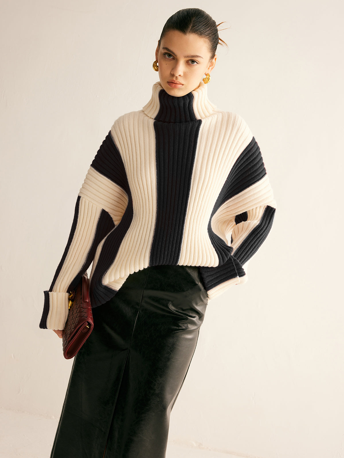 Ribbed Color Block Turtleneck Sweater