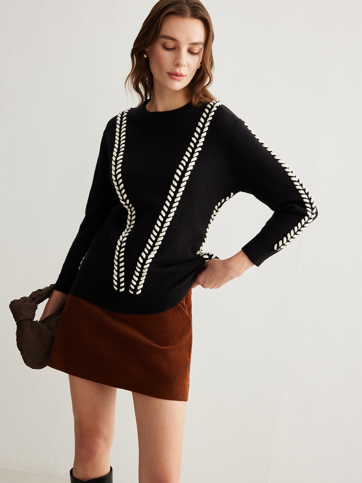 Versatile Contrast Binding Knit Top