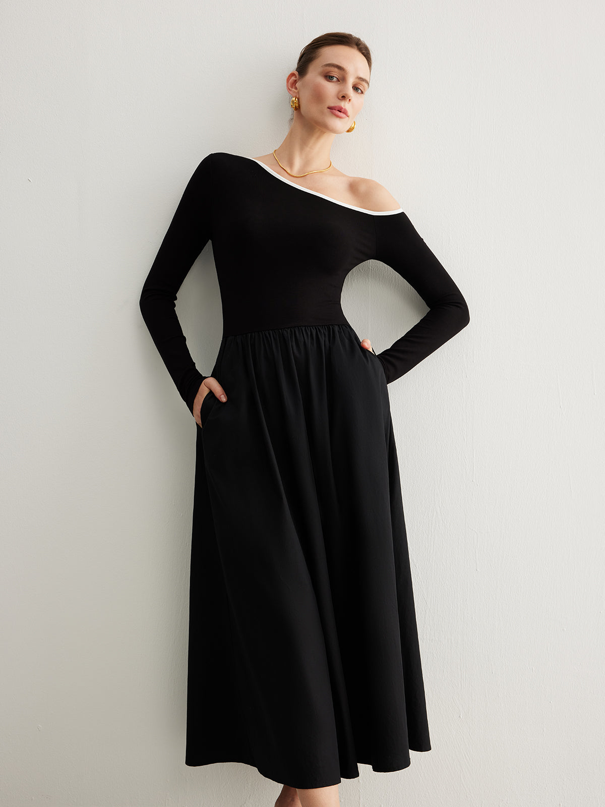 Cold-Shoulder Pockets Panel Dress Without Belt