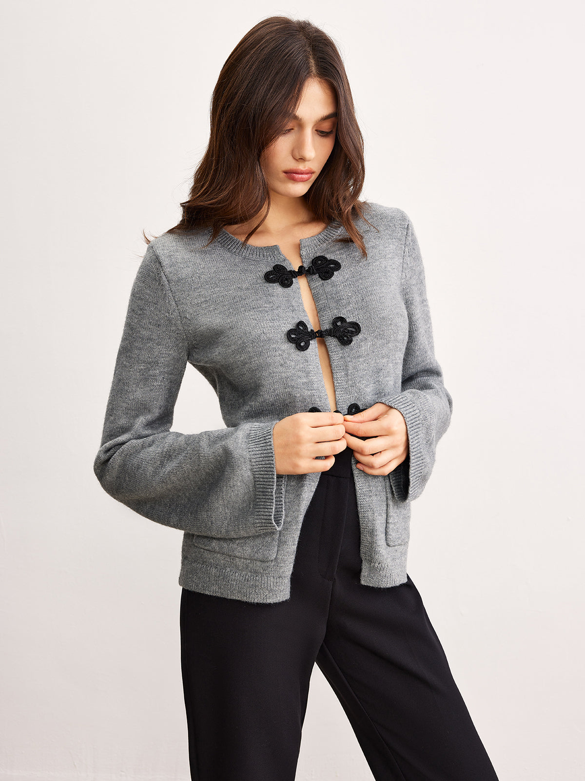 Leisure Chinese Knot Button Cardigan