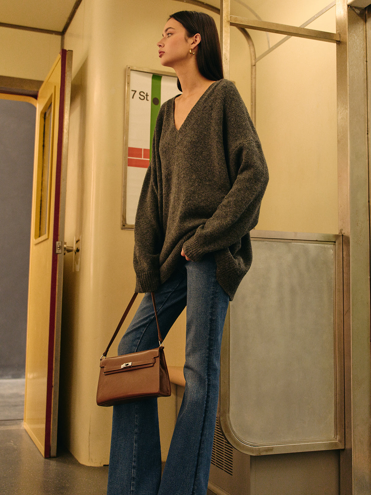 Leisure Wool-Blend Loose Sweater