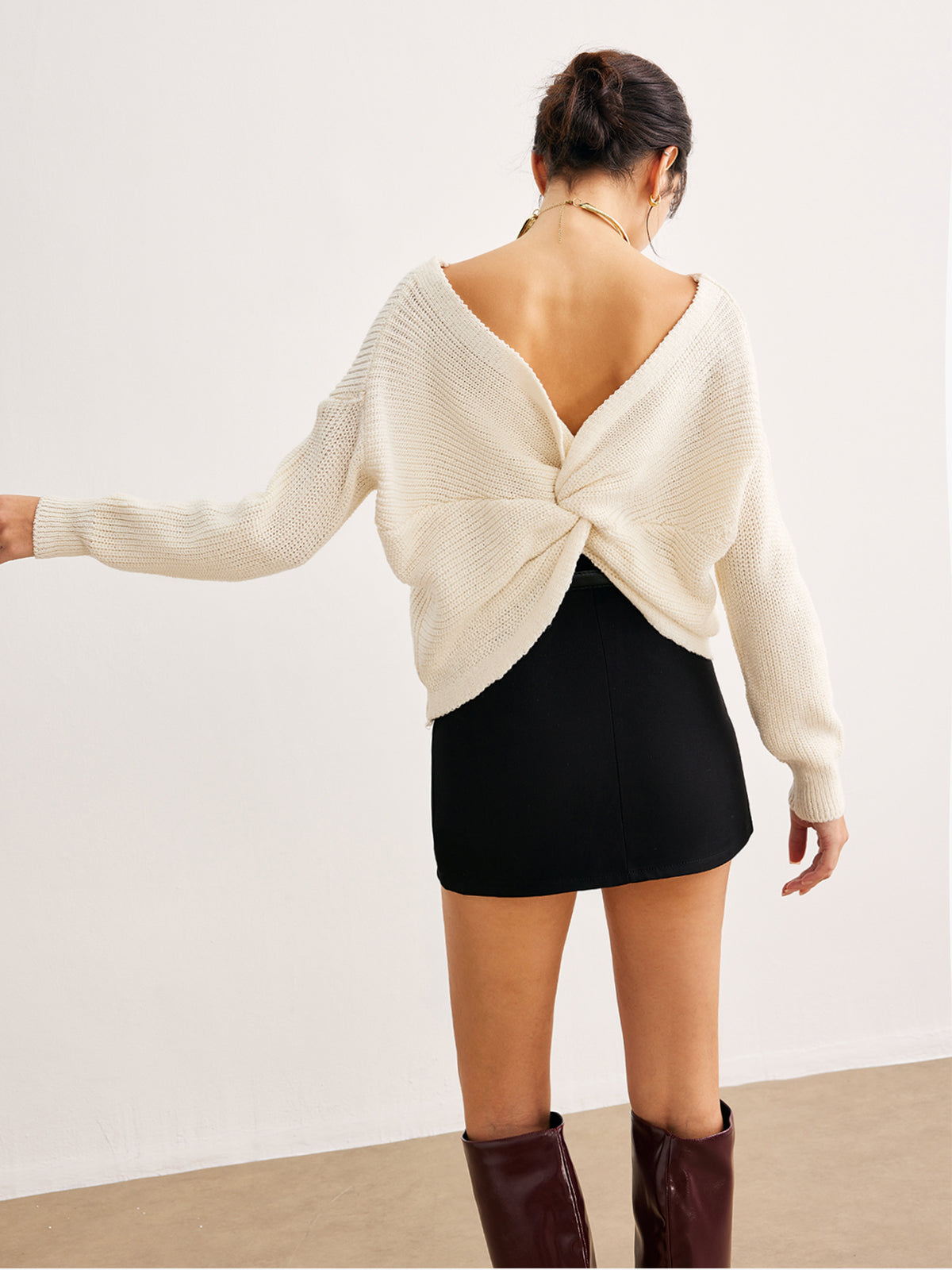 Plain Knotted Design Knit Top