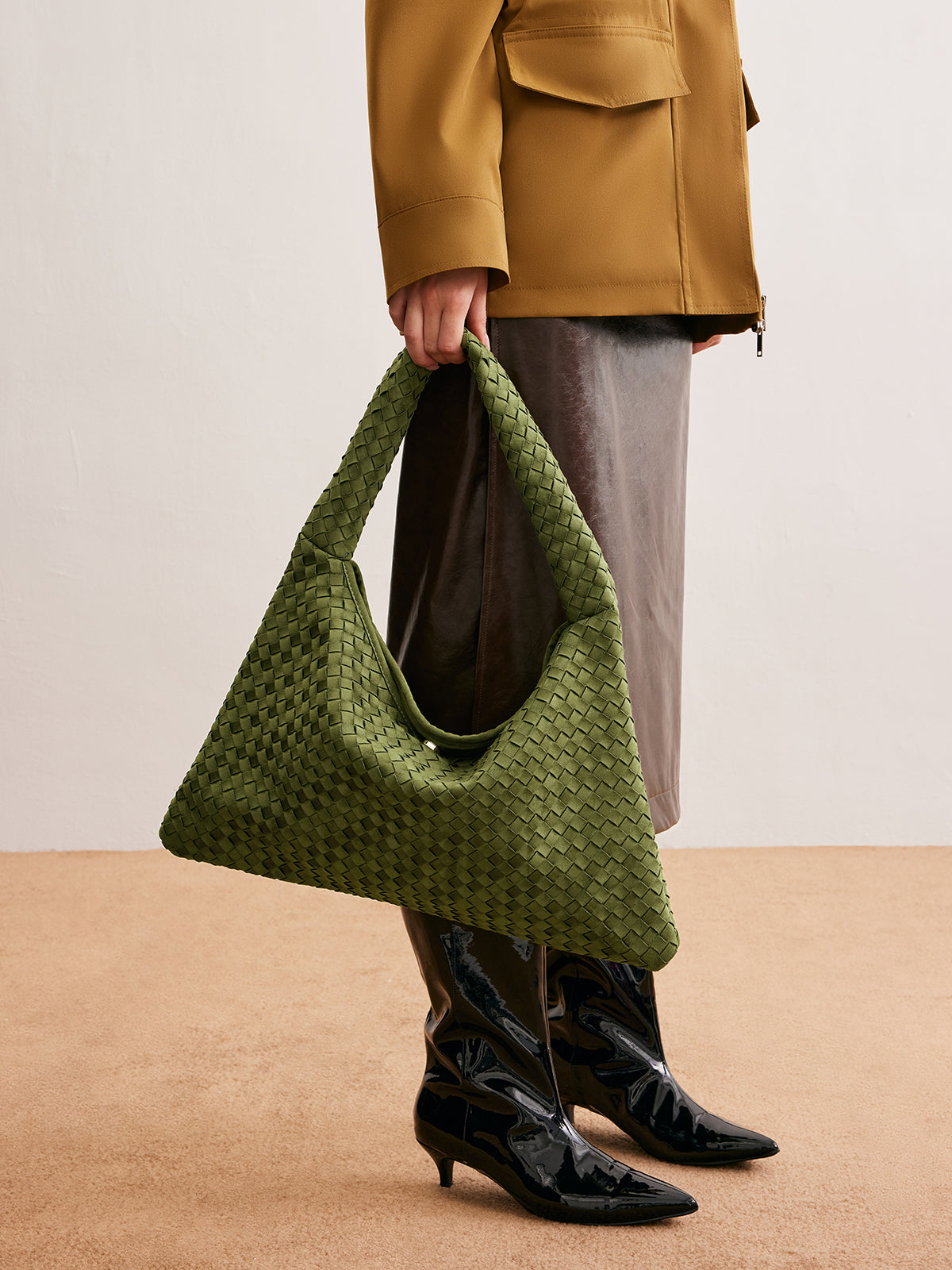 Large Capacity Suede Woven Bag